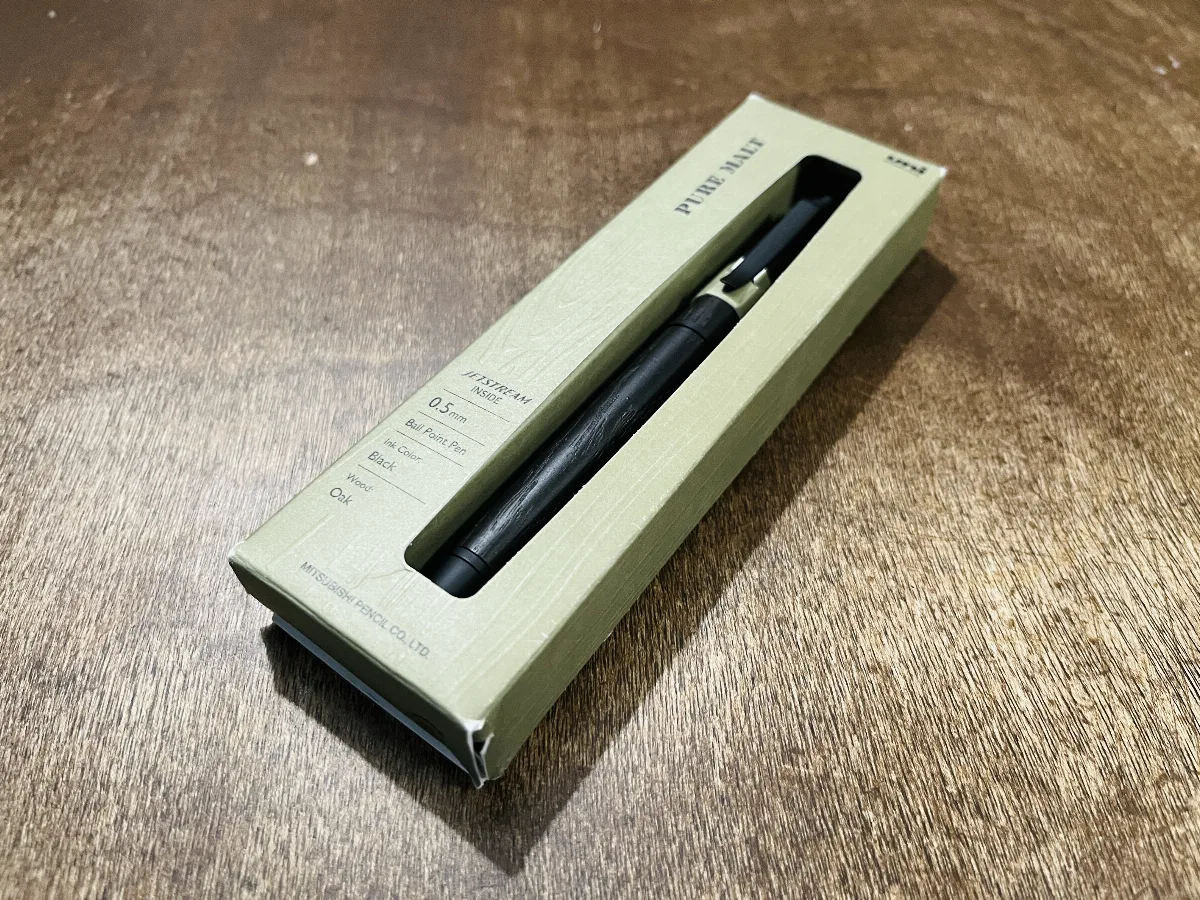 The Jetstream PURE MALT pen in it's box